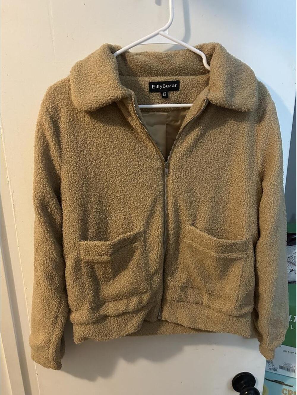Brand new Eilly Bazar tan zip up fleece jacket in XS